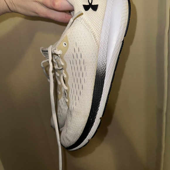 Under Armour Men's Charged Pursuit 2 SE running shoes size 9.5 - Picture 4 of 6